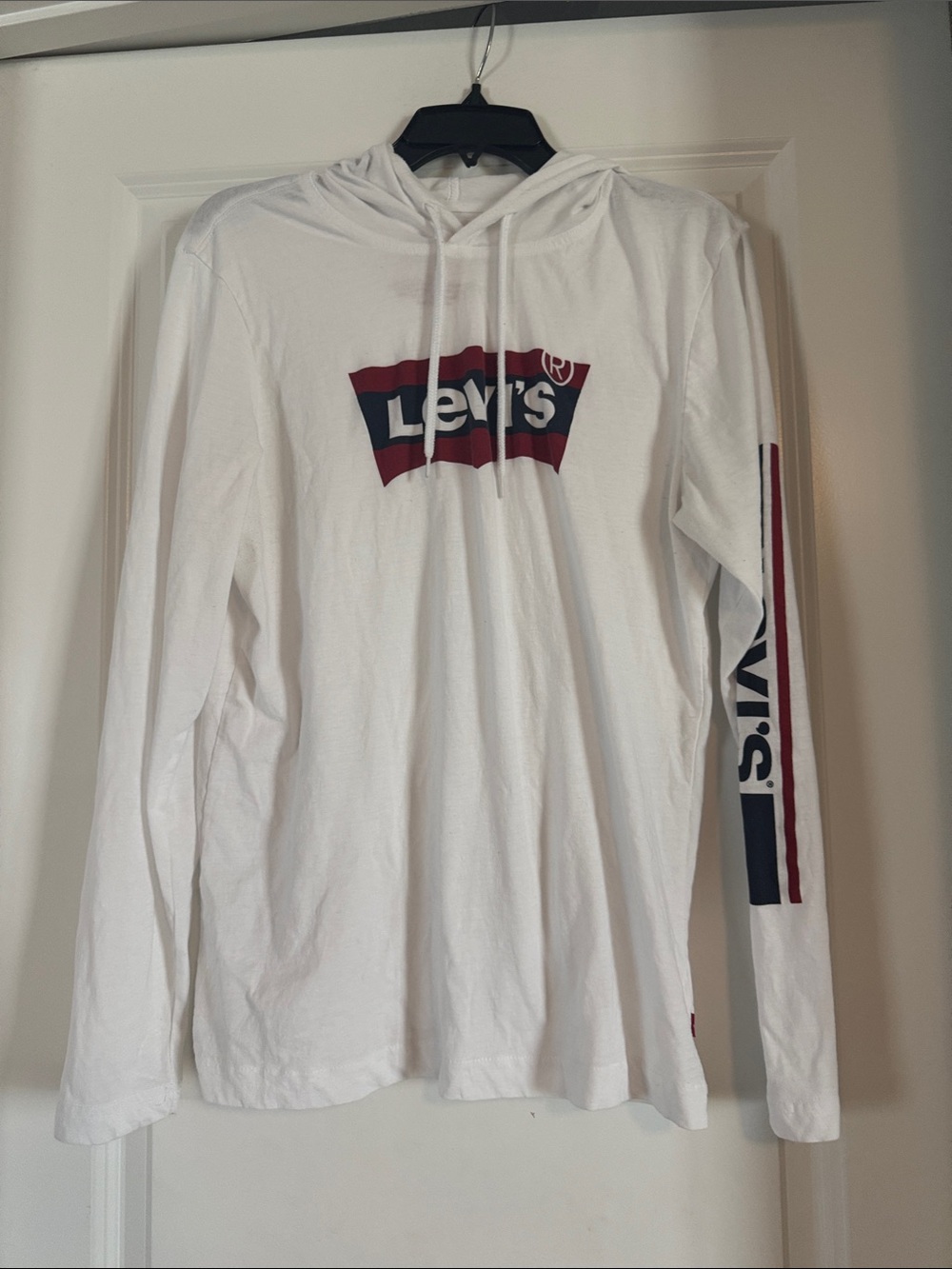 Levi's White Hooded Long-Sleeve Shirt with Red & Navy Logo(1085)